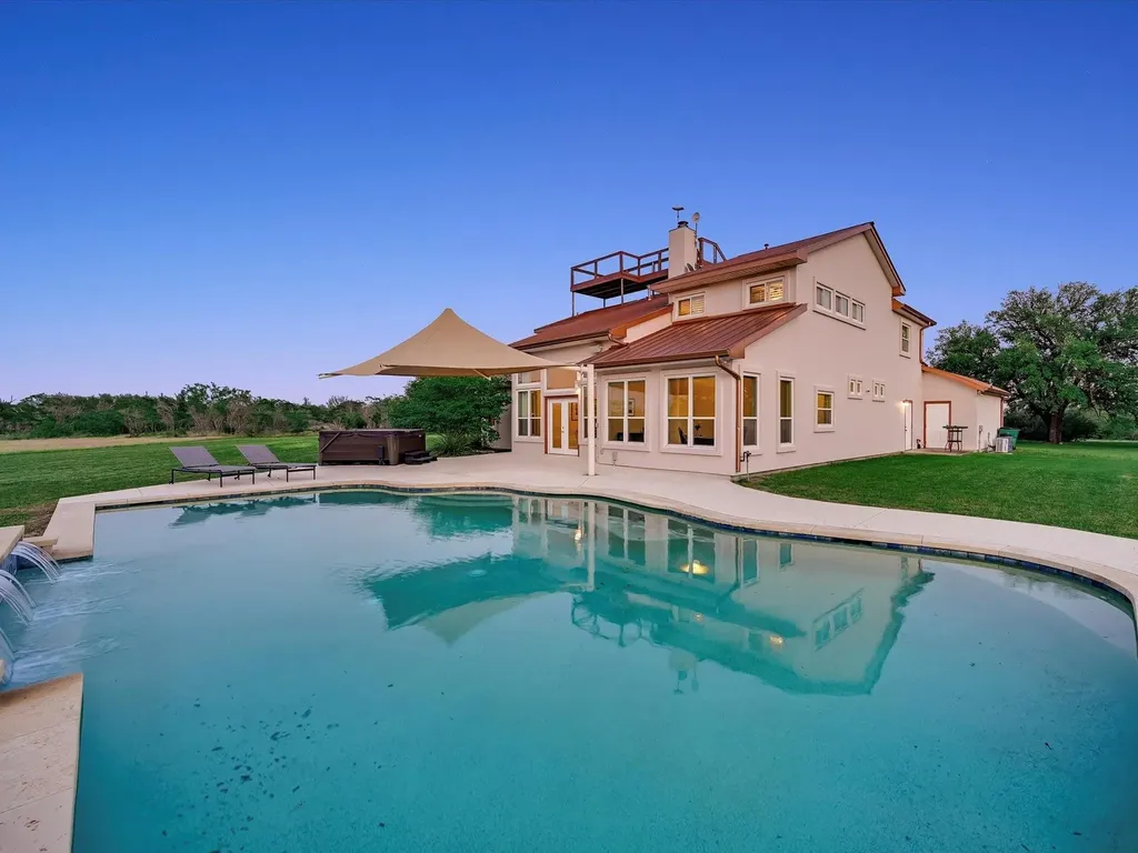 312 Paleface Point Drive Spicewood TX 78669