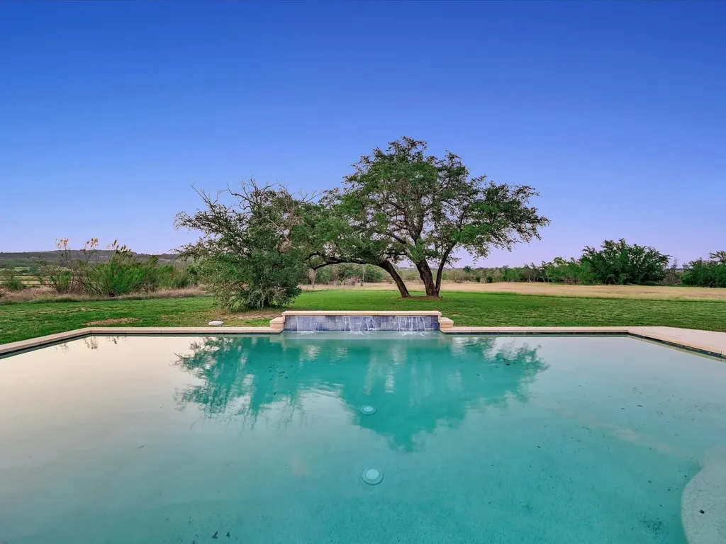 312 Paleface Point Drive Spicewood TX 78669