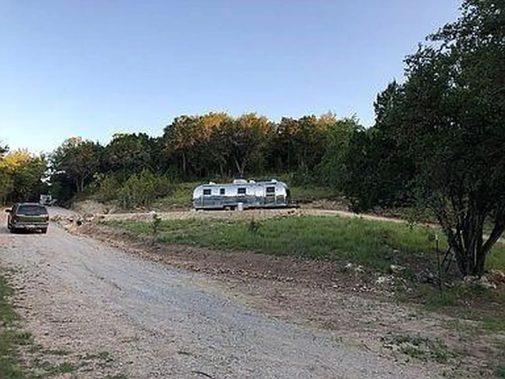 350 Bluff Road Spicewood TX 78669