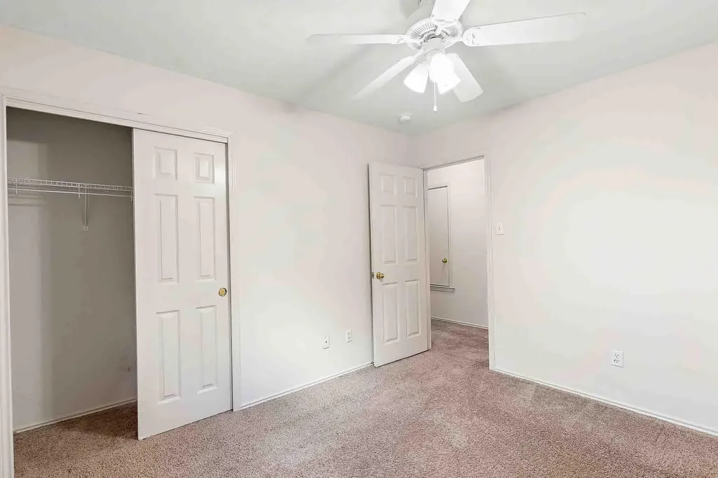 280 Strawn Kyle TX 78640