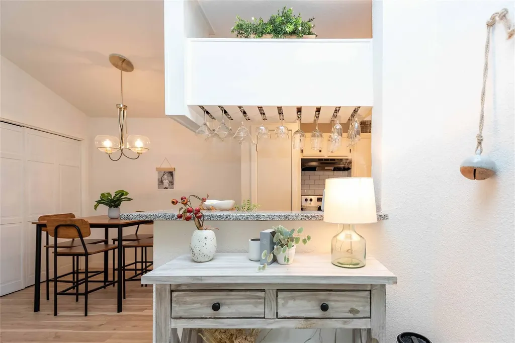 1601 Faro Drive Austin TX 78741