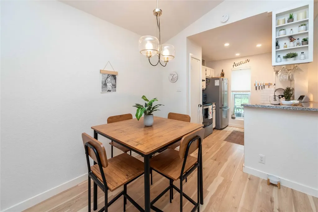 1601 Faro Drive Austin TX 78741