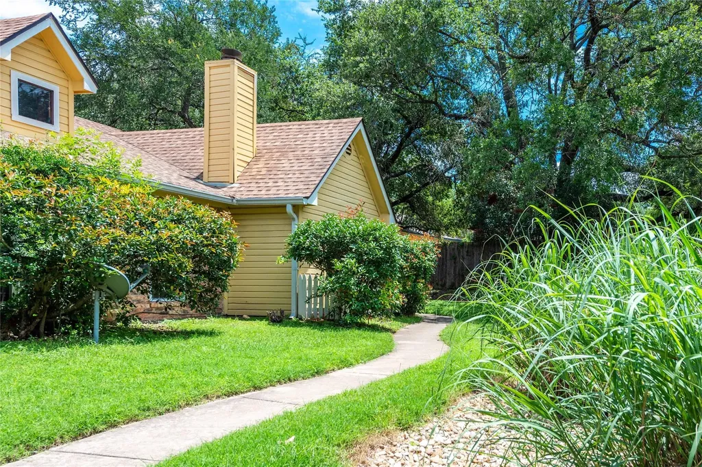 1601 Faro Drive Austin TX 78741