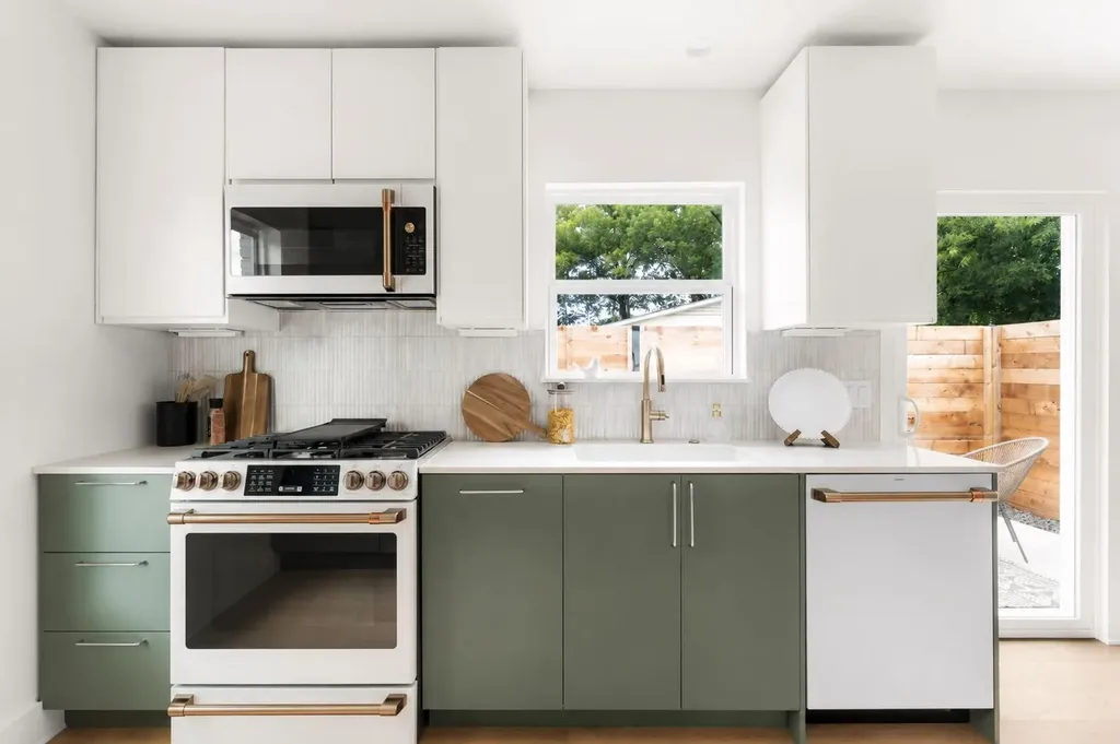4902 Blueberry Trail Austin TX 78723