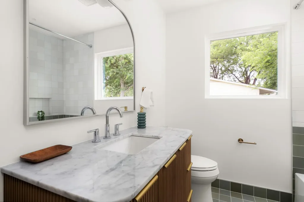 4902 Blueberry Trail Austin TX 78723