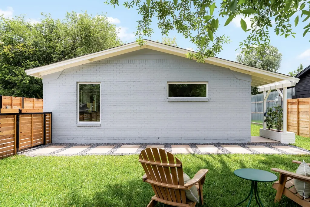 4902 Blueberry Trail Austin TX 78723