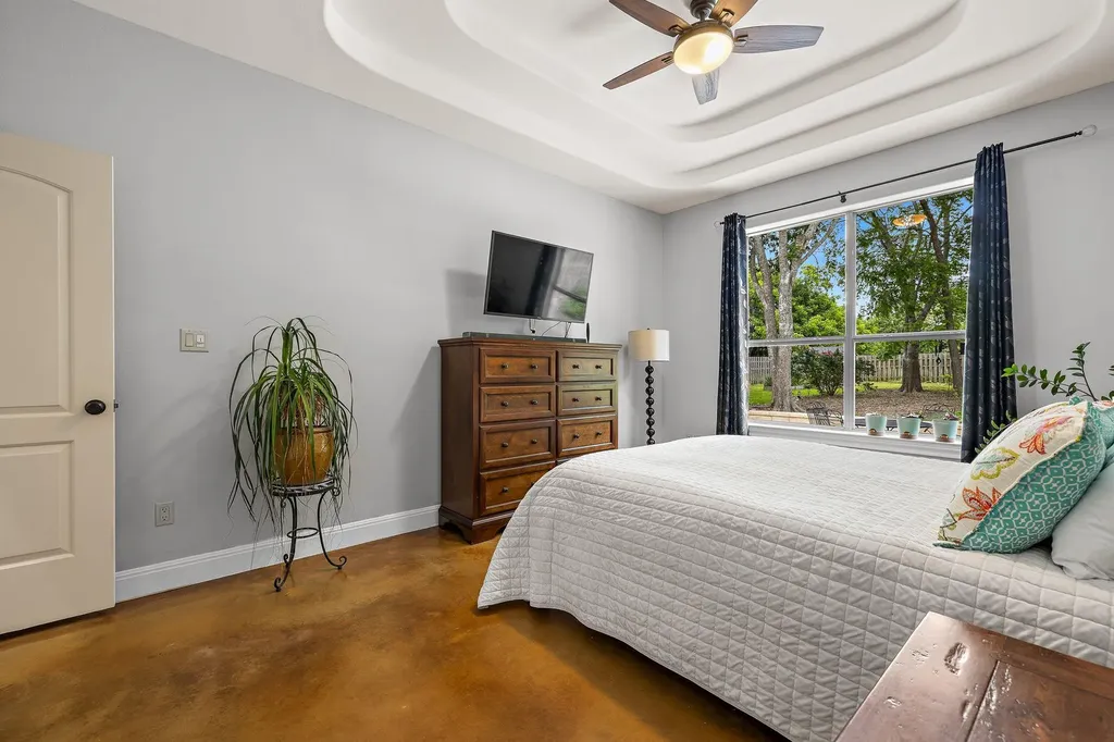 5319 Bull Run Austin TX 78727