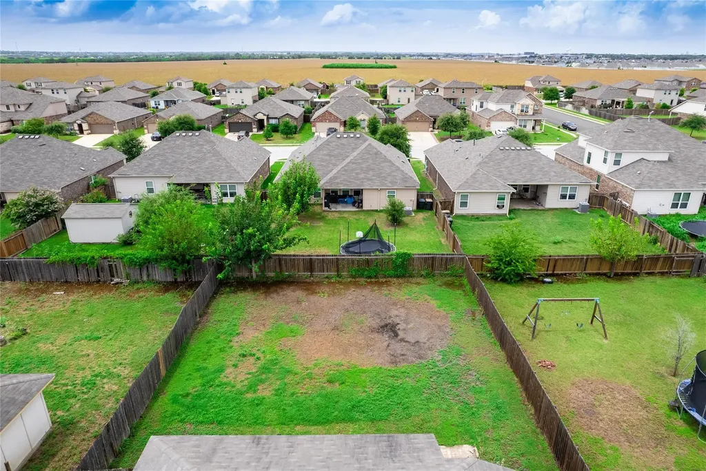 1480 Twin Cove Kyle TX 78640