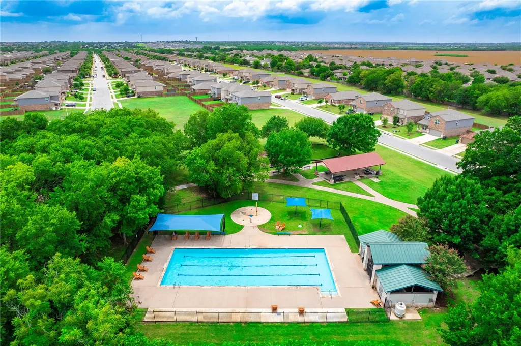 1480 Twin Cove Kyle TX 78640