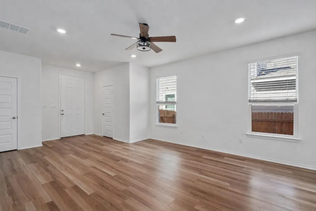 1032 Santiam Street Georgetown TX 78626