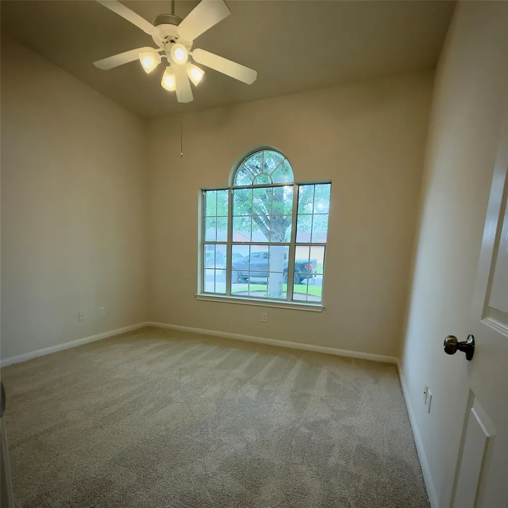 12700 Danbrook Cove Austin TX 78753