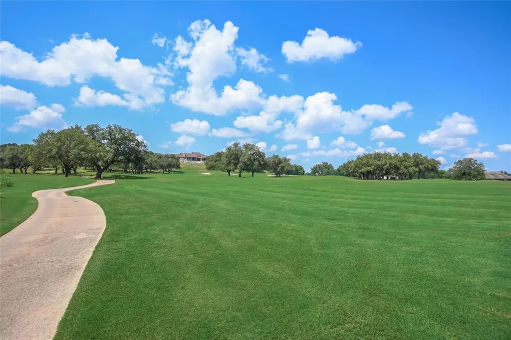 2104 Chipshot Court Spicewood TX 78669