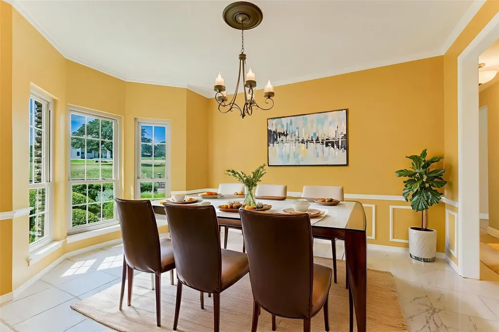 2104 Chipshot Court Spicewood TX 78669