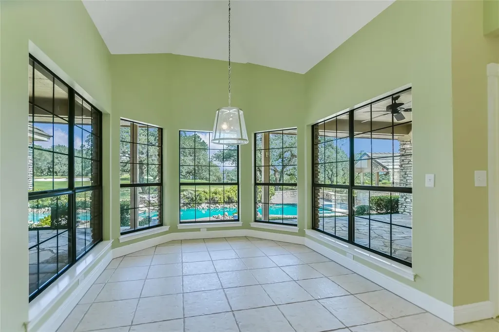 2104 Chipshot Court Spicewood TX 78669