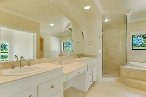 2104 Chipshot Court Spicewood TX 78669