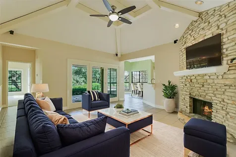 2104 Chipshot Court Spicewood TX 78669