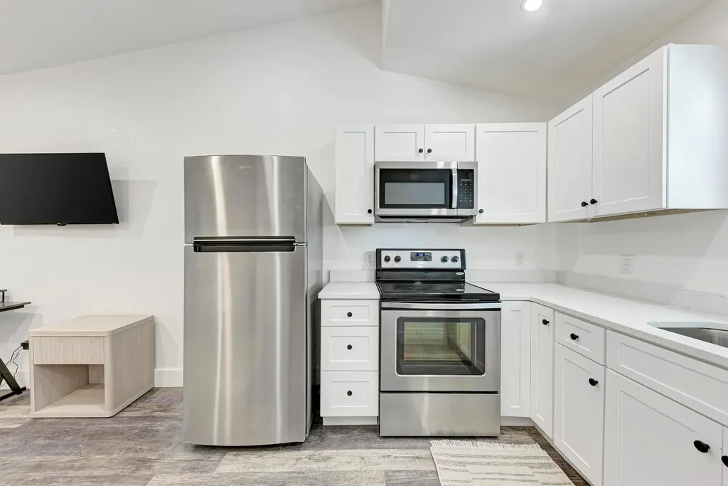 2302 Leon Street Austin TX 78705
