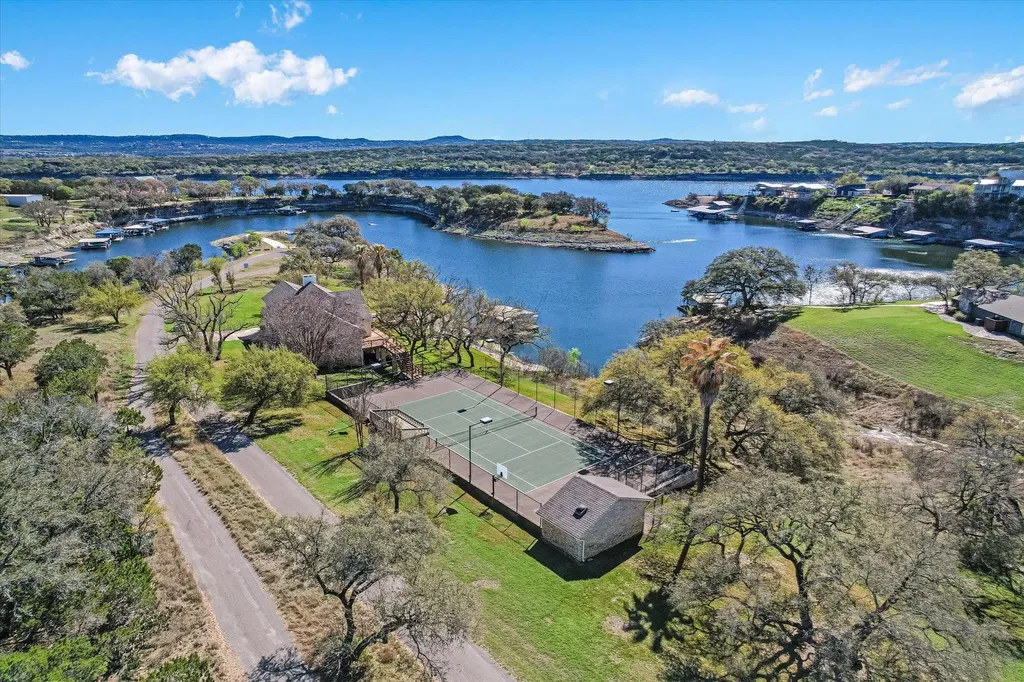 23521 Flat Creek Drive Marble Falls TX 78654