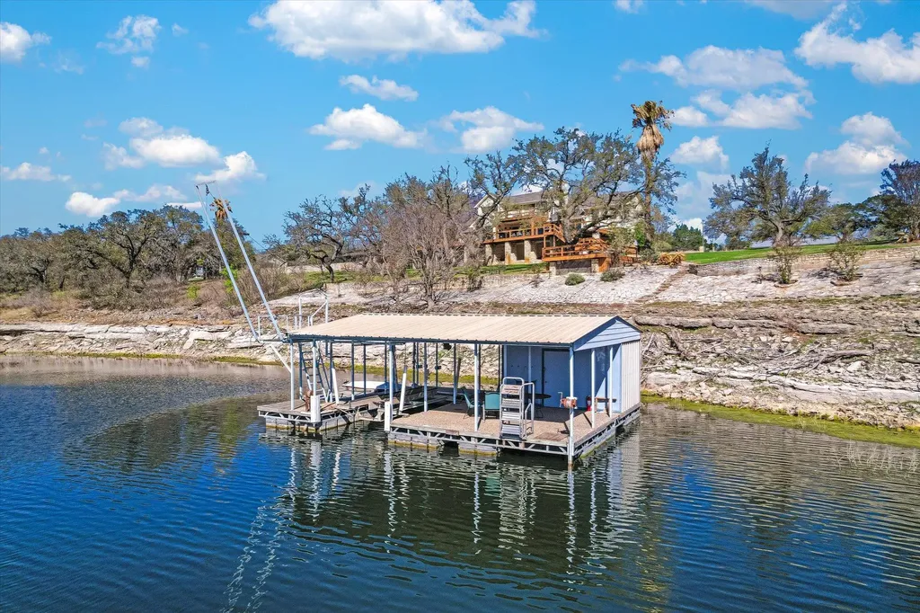23521 Flat Creek Drive Marble Falls TX 78654