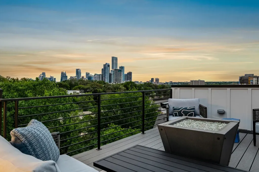 1407 Parkinson Drive Austin TX 78704