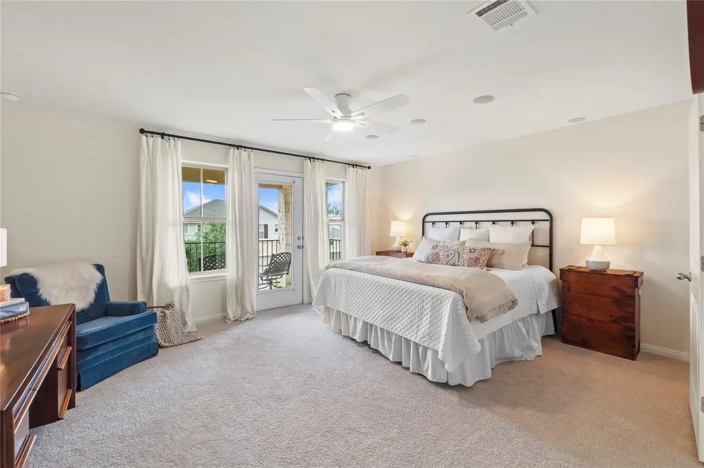 266 Diamond Point Drive Dripping Springs TX 78620