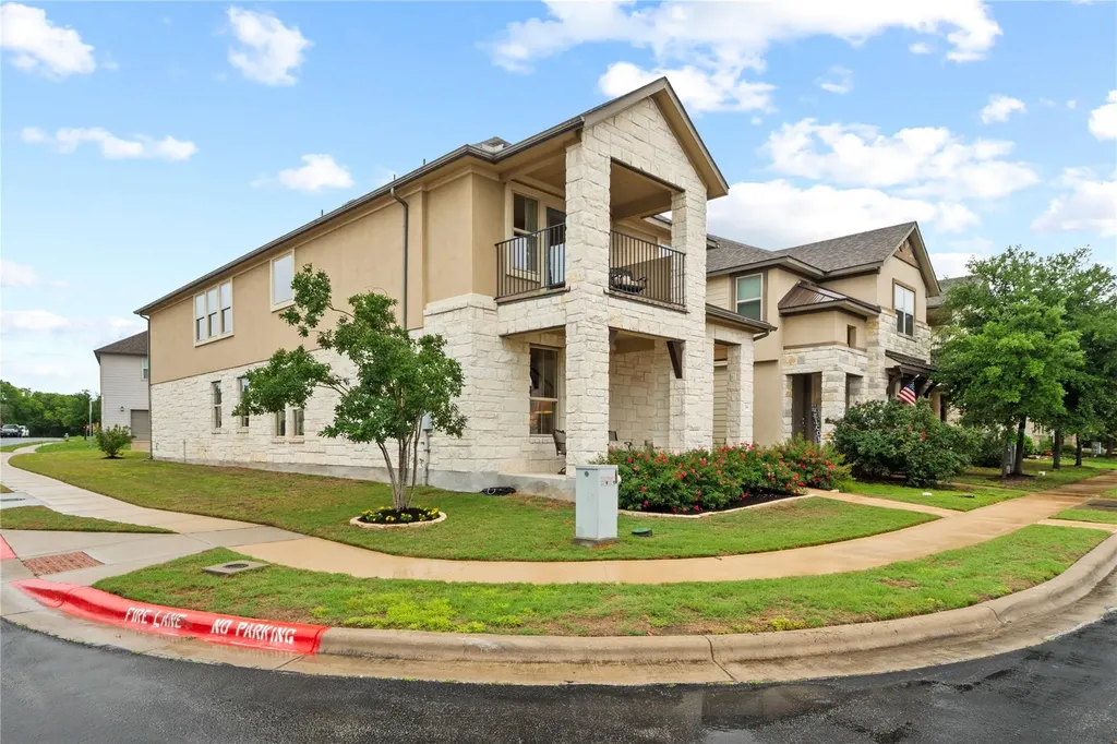 266 Diamond Point Drive Dripping Springs TX 78620