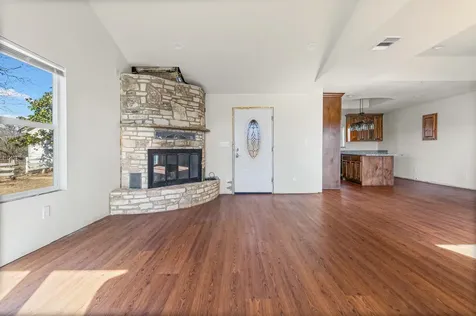 222 Pope Bend N Cedar Creek TX 78612