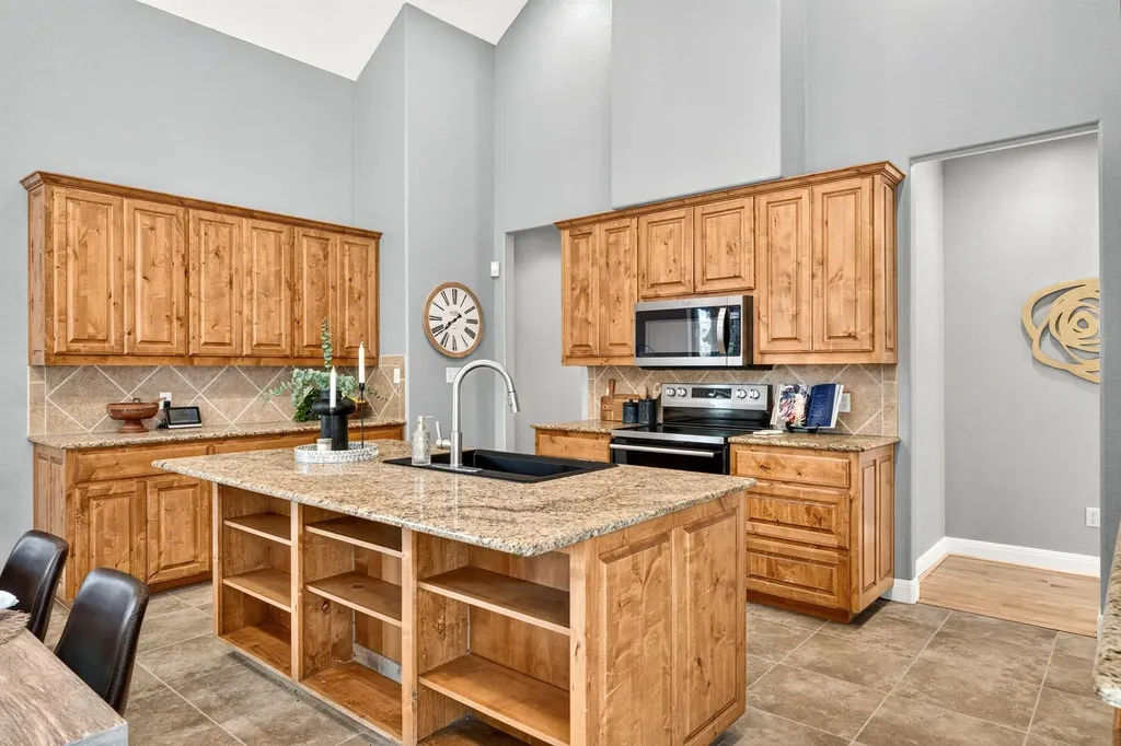 31887 Mirela Ann Lane Dripping Springs TX 78620