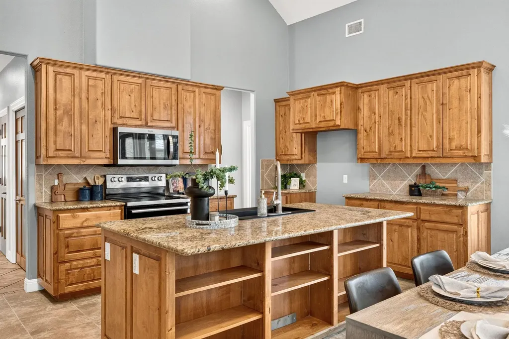 31887 Mirela Ann Lane Dripping Springs TX 78620