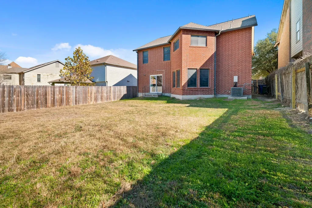 11112 Chatam Berry Lane Austin TX 78748