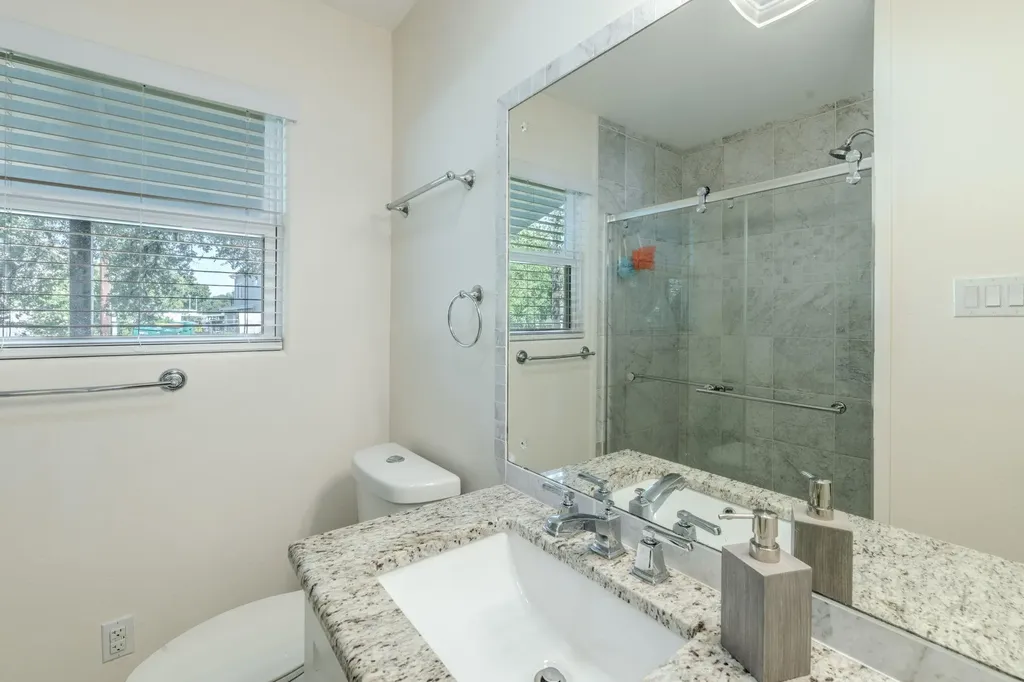 410 Robinhood Lane Granite Shoals TX 78654