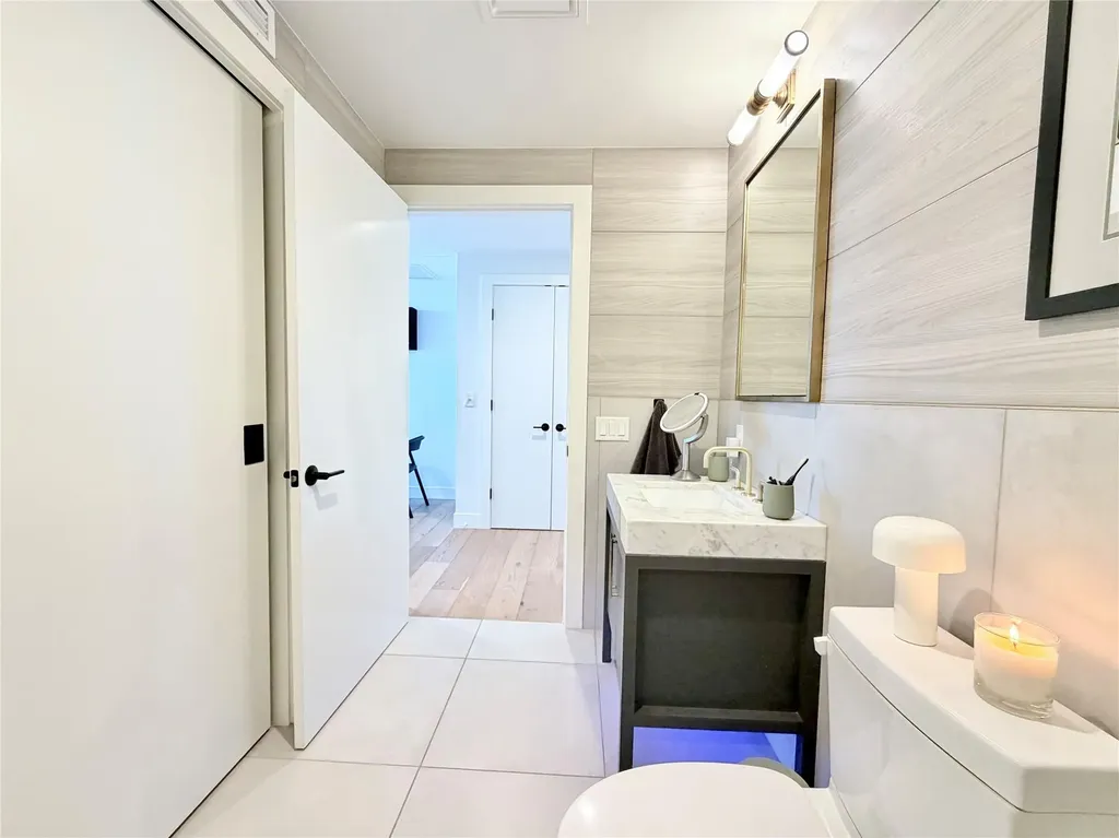 70 Rainey Street Austin TX 78701