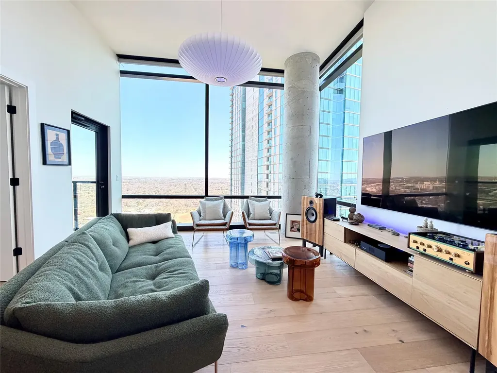 70 Rainey Street Austin TX 78701