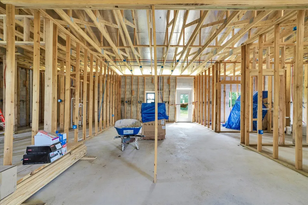 2755 Washburn Road Luling TX 78648