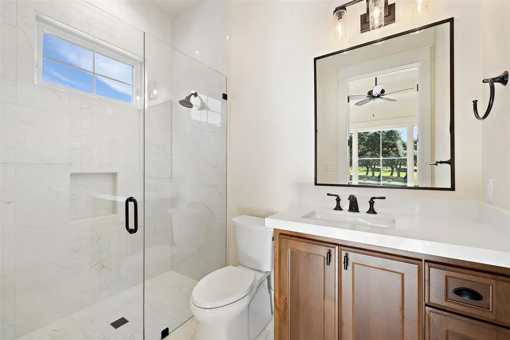 2401 Sailboat Pass Spicewood TX 78669