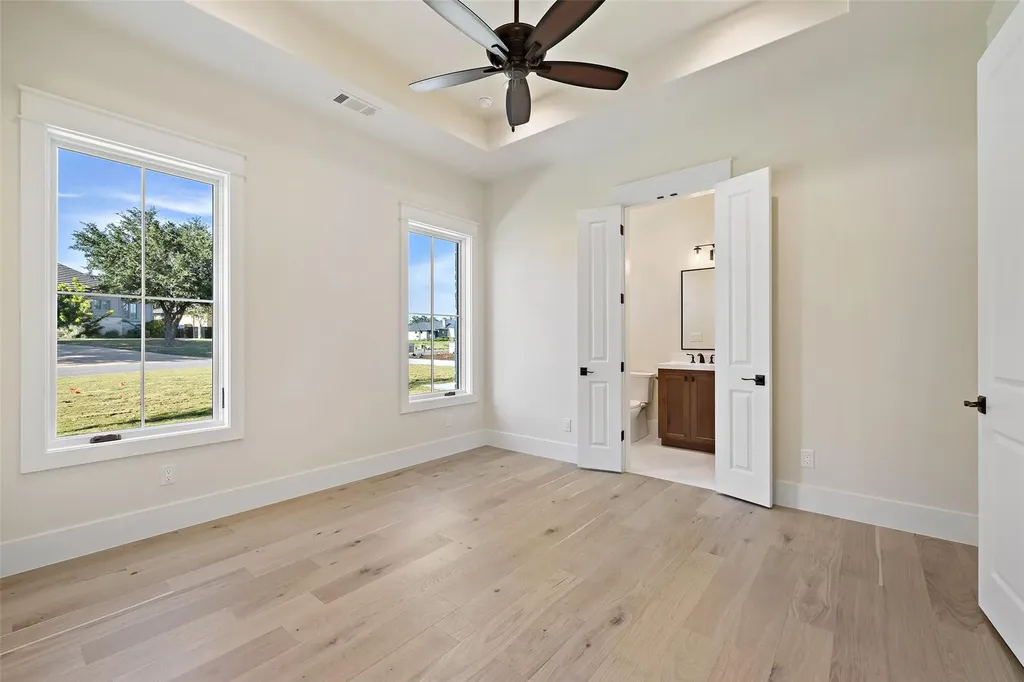 2401 Sailboat Pass Spicewood TX 78669