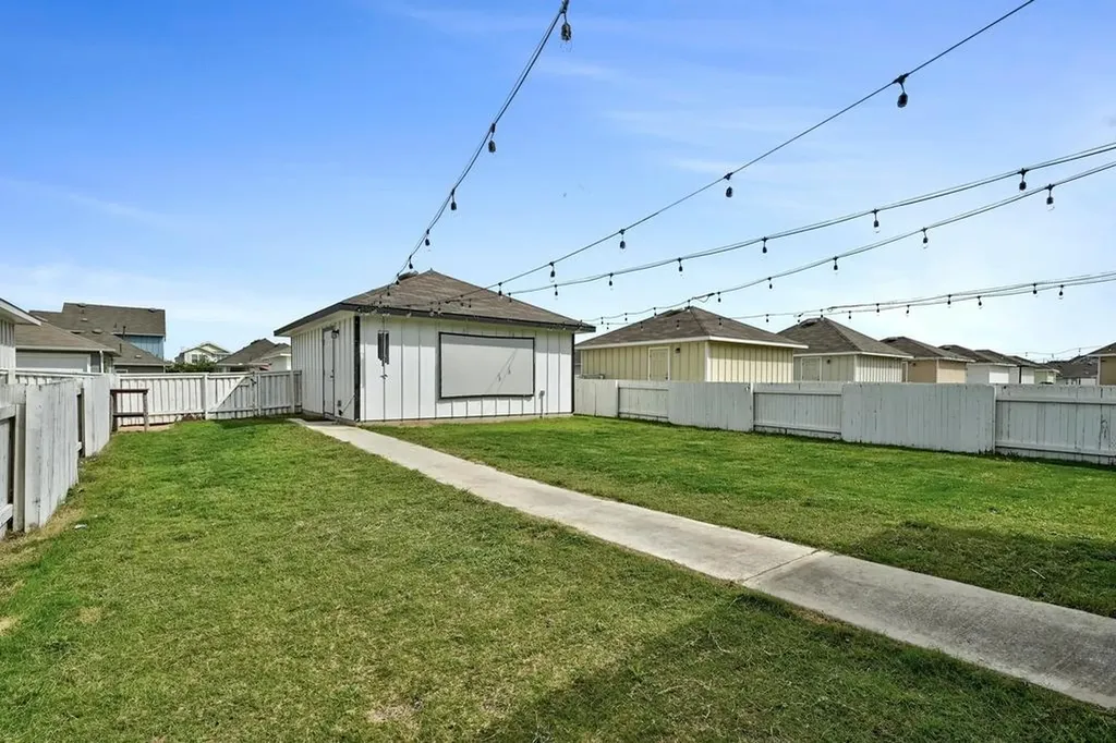 141 Fabion Street Kyle TX 78640