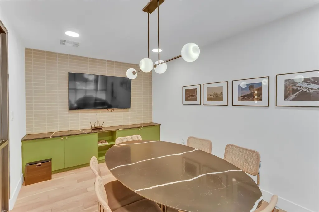 1701 Simond Avenue Austin TX 78723