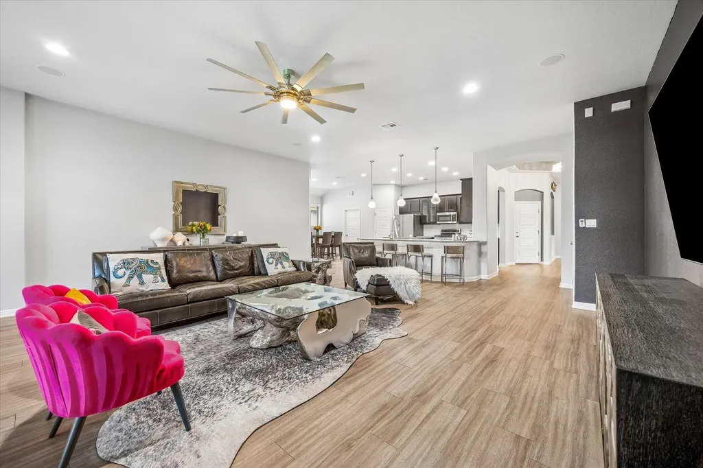 3025 Silvergrass Cove Leander TX 78641
