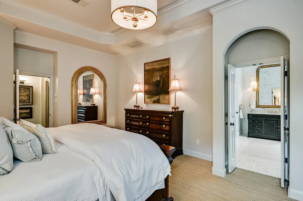 5821 Kempson Drive Austin TX 78735