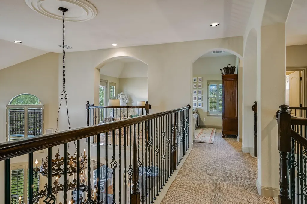 5821 Kempson Drive Austin TX 78735