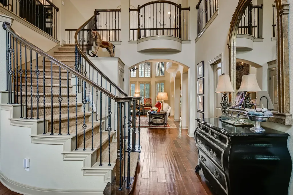 5821 Kempson Drive Austin TX 78735