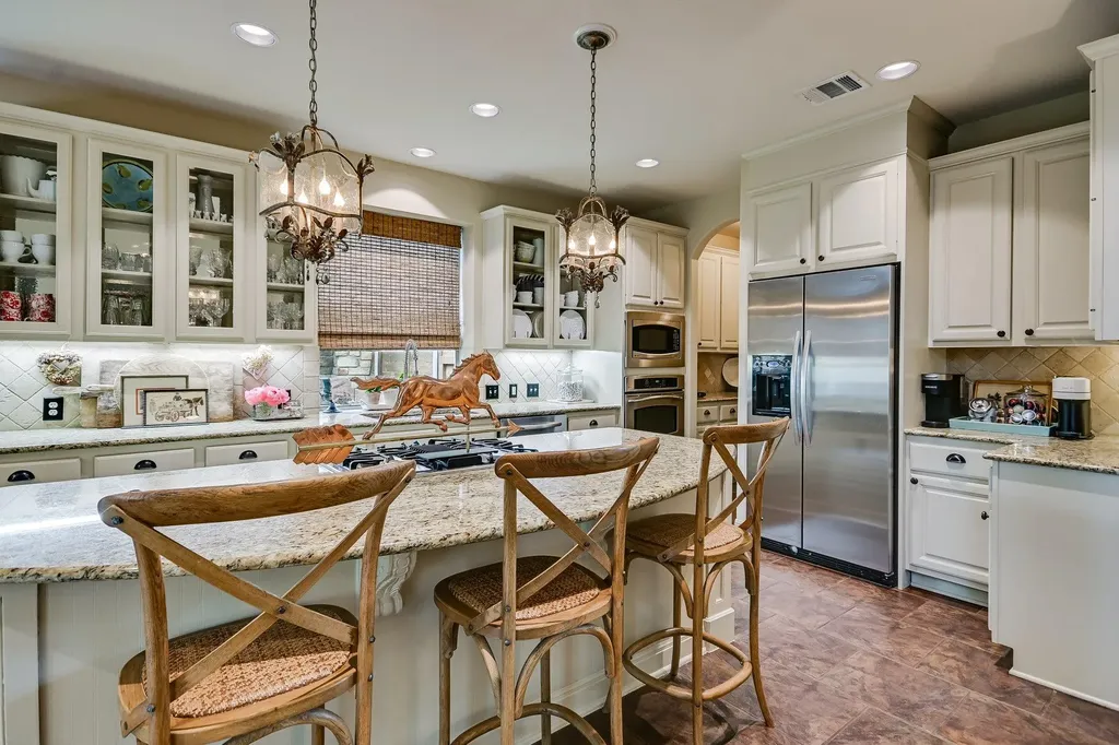 5821 Kempson Drive Austin TX 78735