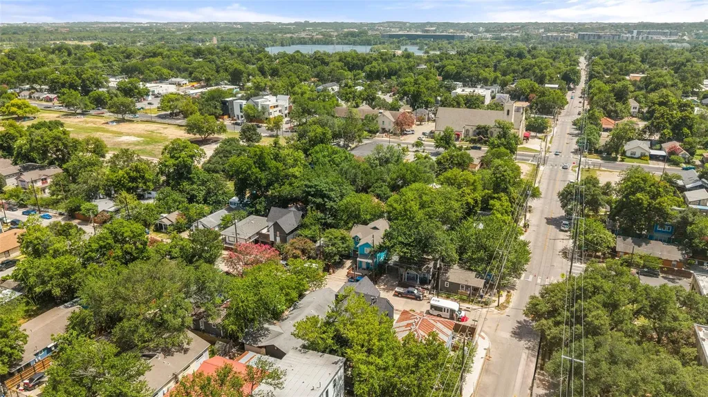 2202 Santa Rita Street Austin TX 78702