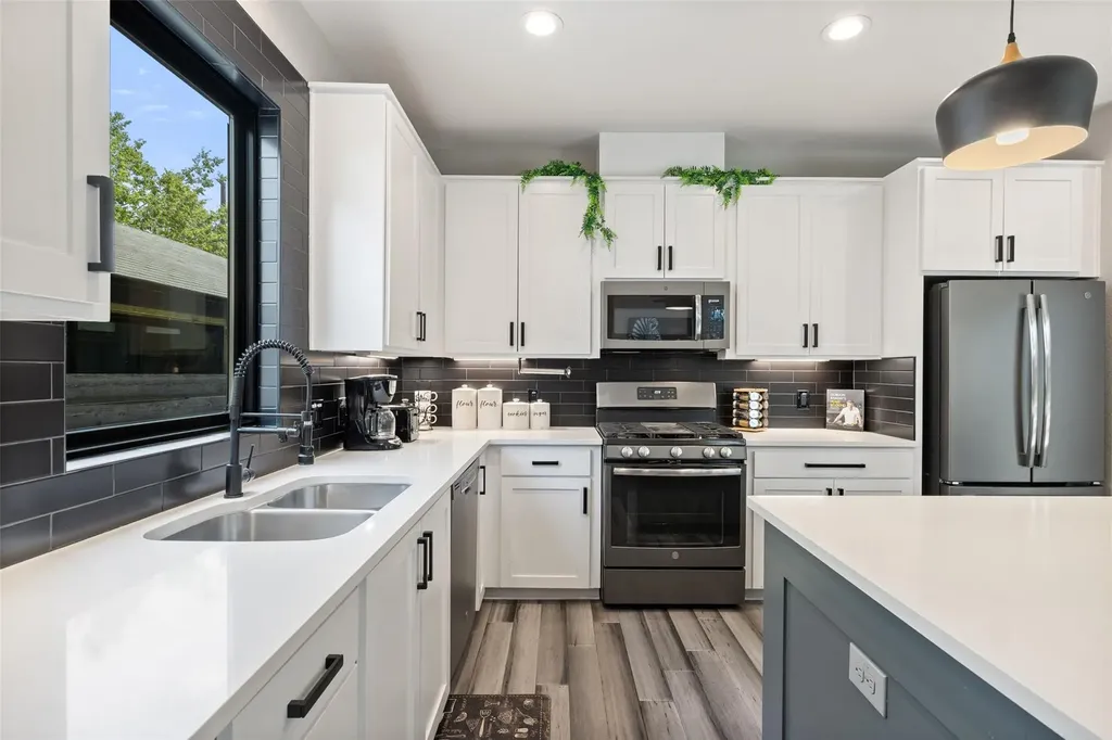 2202 Santa Rita Street Austin TX 78702