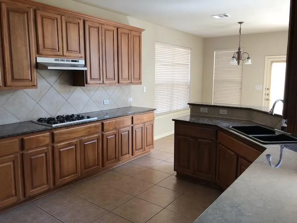 15425 Echo Hills Drive Austin TX 78717
