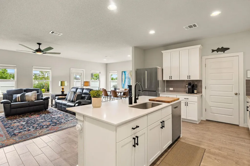 234 Appleberry Lane Elgin TX 78621