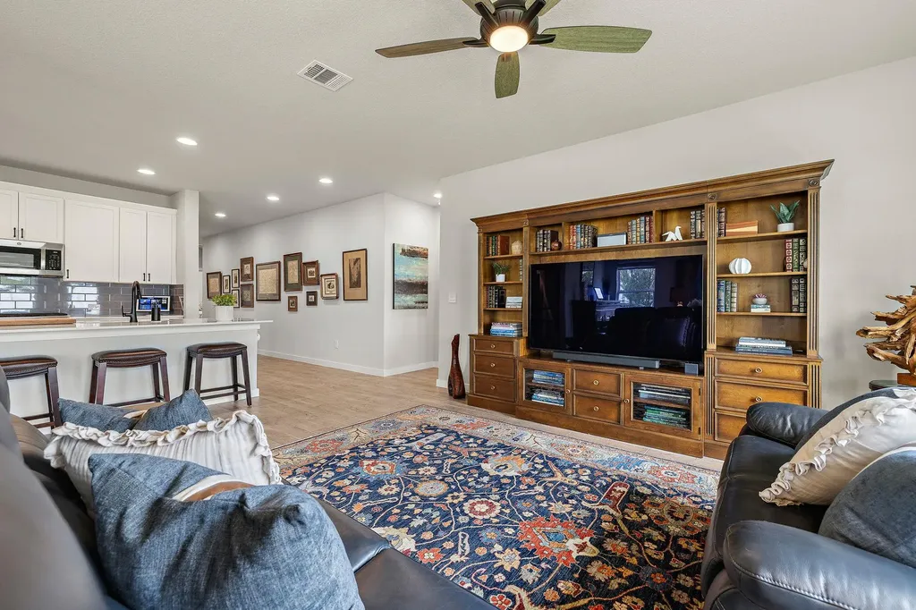 234 Appleberry Lane Elgin TX 78621