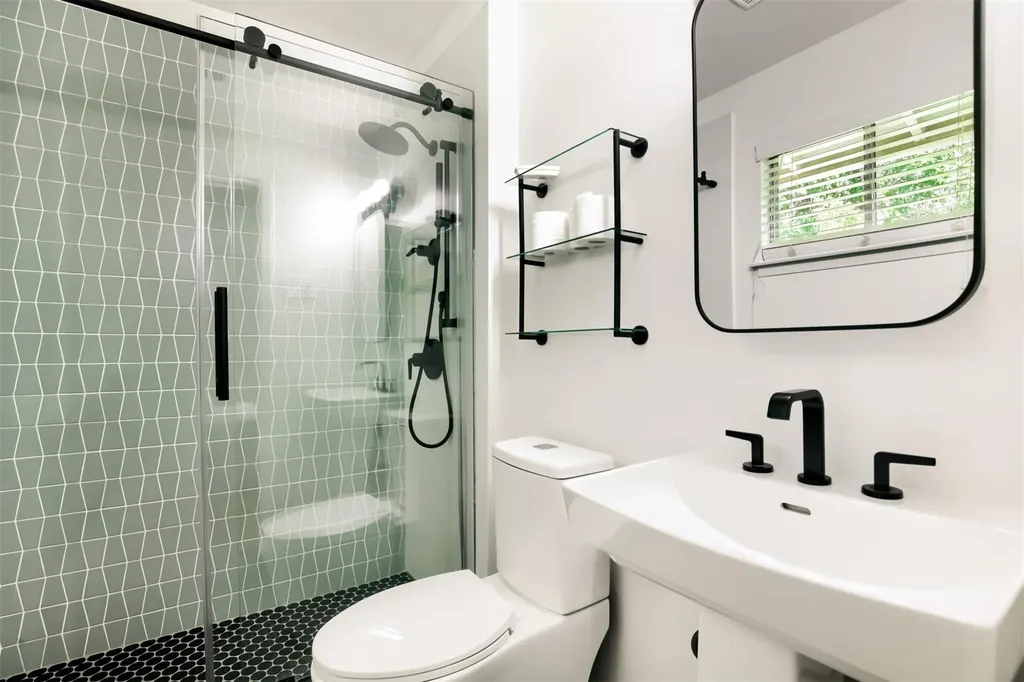 2013 Southern Oaks Drive Austin TX 78745