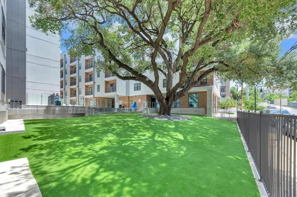 2500 Longview Street Austin TX 78705